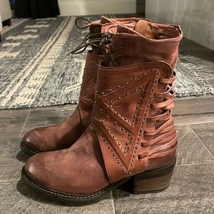 A.S.98 Katarina Boot